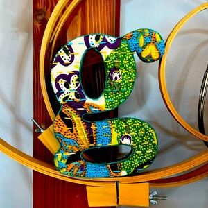 ANTHROPOLOGIE Quilted Monogram Letter g Wall Decor rare discontinued